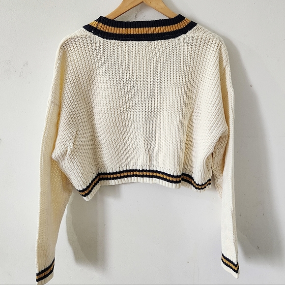 Women's Long Sleeves V-Neck Button Up Colorblock Sweater Off White S, M, L NWOT - Picture 2 of 8